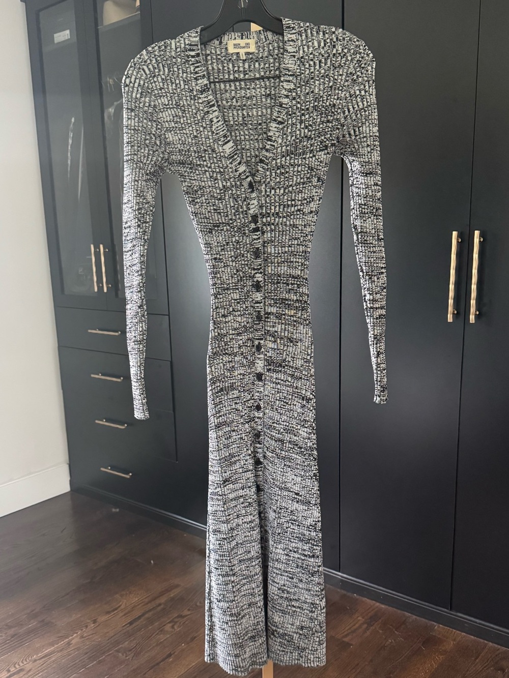 Maxi Button-Front Rib Knit Long Sleeve Dress / duster - Black & White